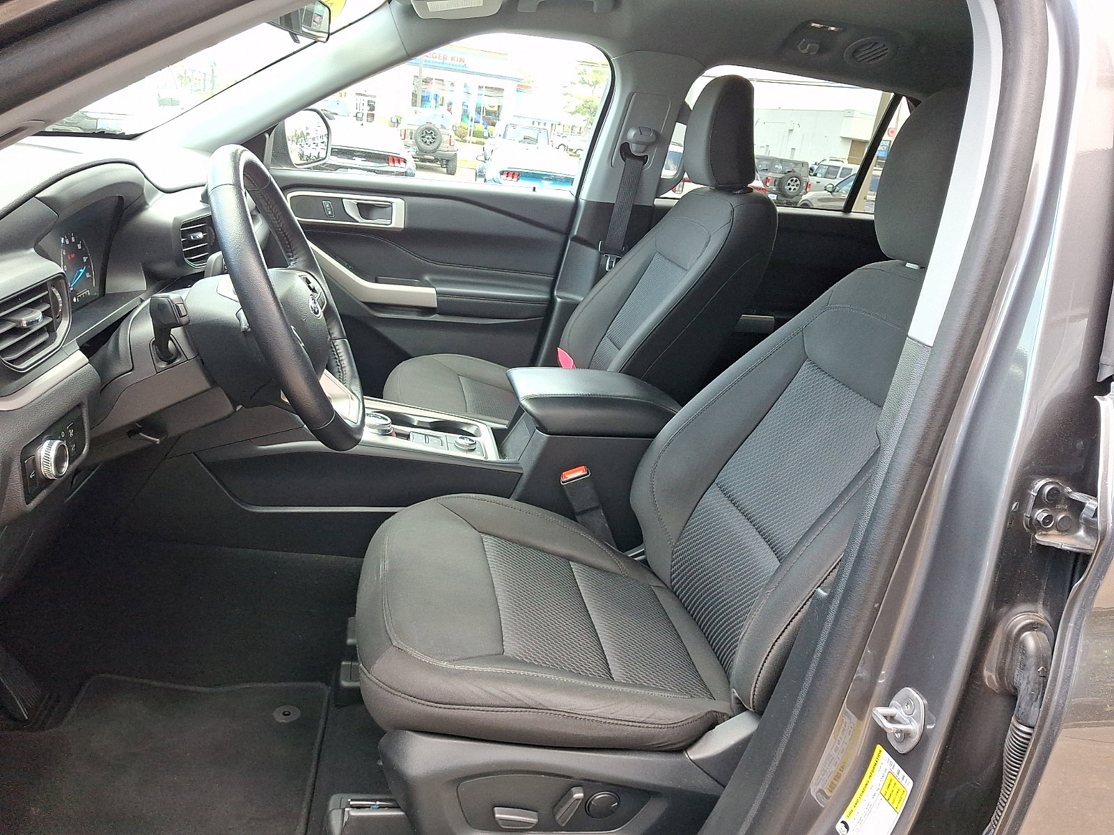 Certified 2023 Ford Explorer XLT image 16