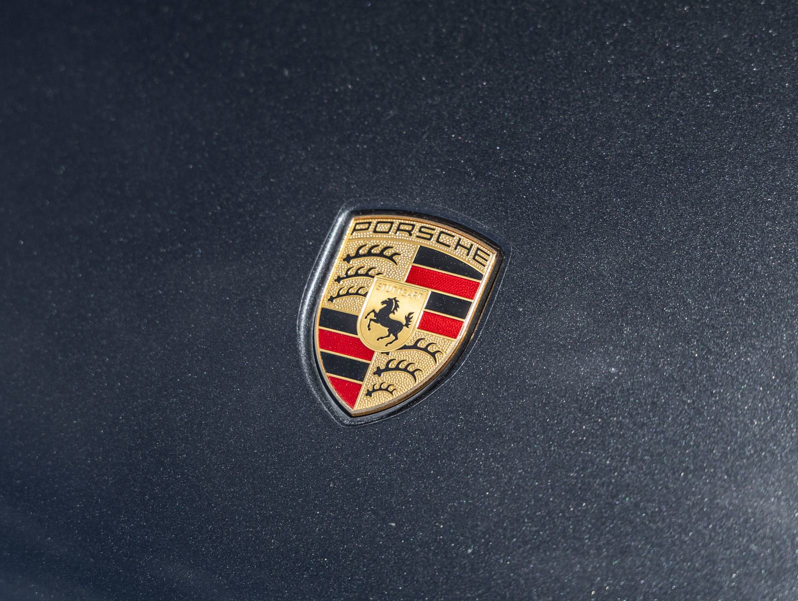 Certified 2022 Porsche Macan AWD/4WD image 18