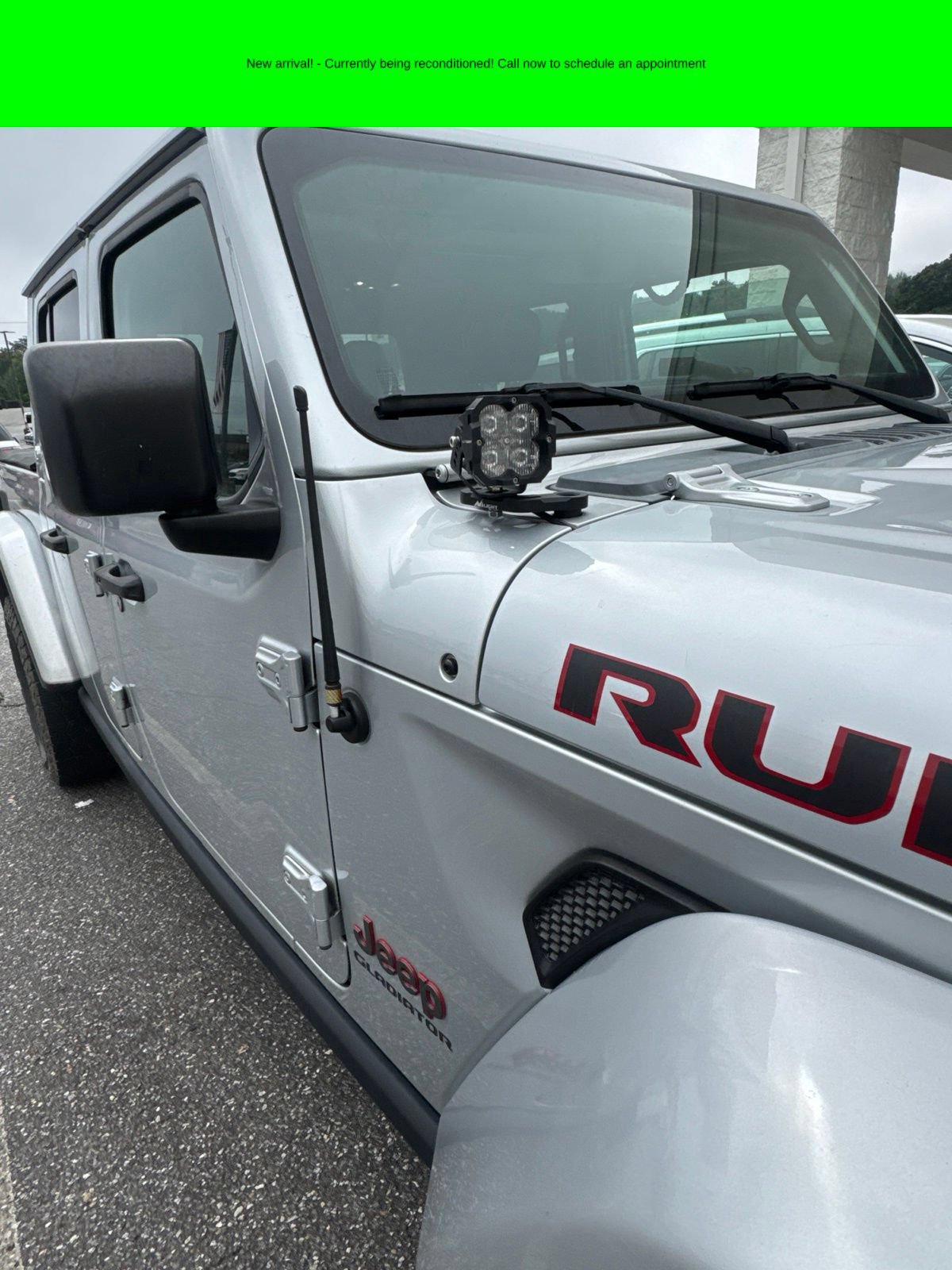 Used 2022 Jeep Gladiator Rubicon w/ Cold Weather Group AWD/4WD image 2