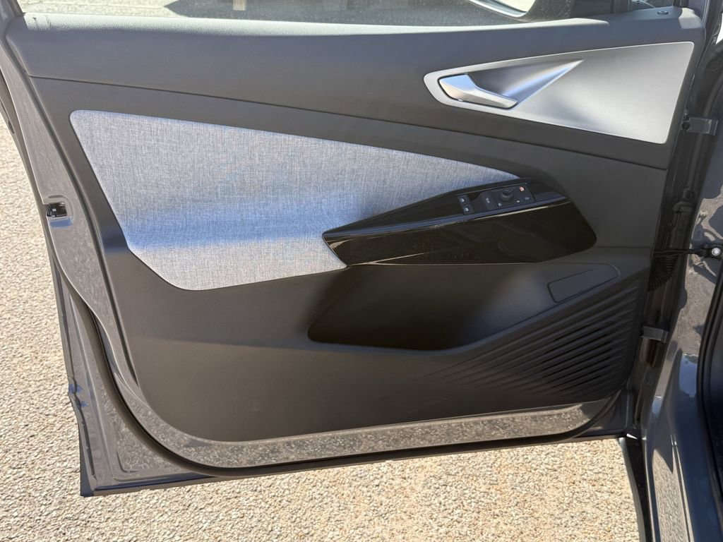 New 2025 Volkswagen ID.4 Pro image 10