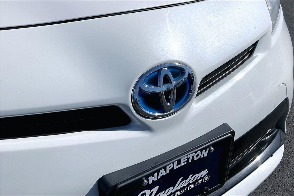 Used 2013 Toyota Prius Two image 34
