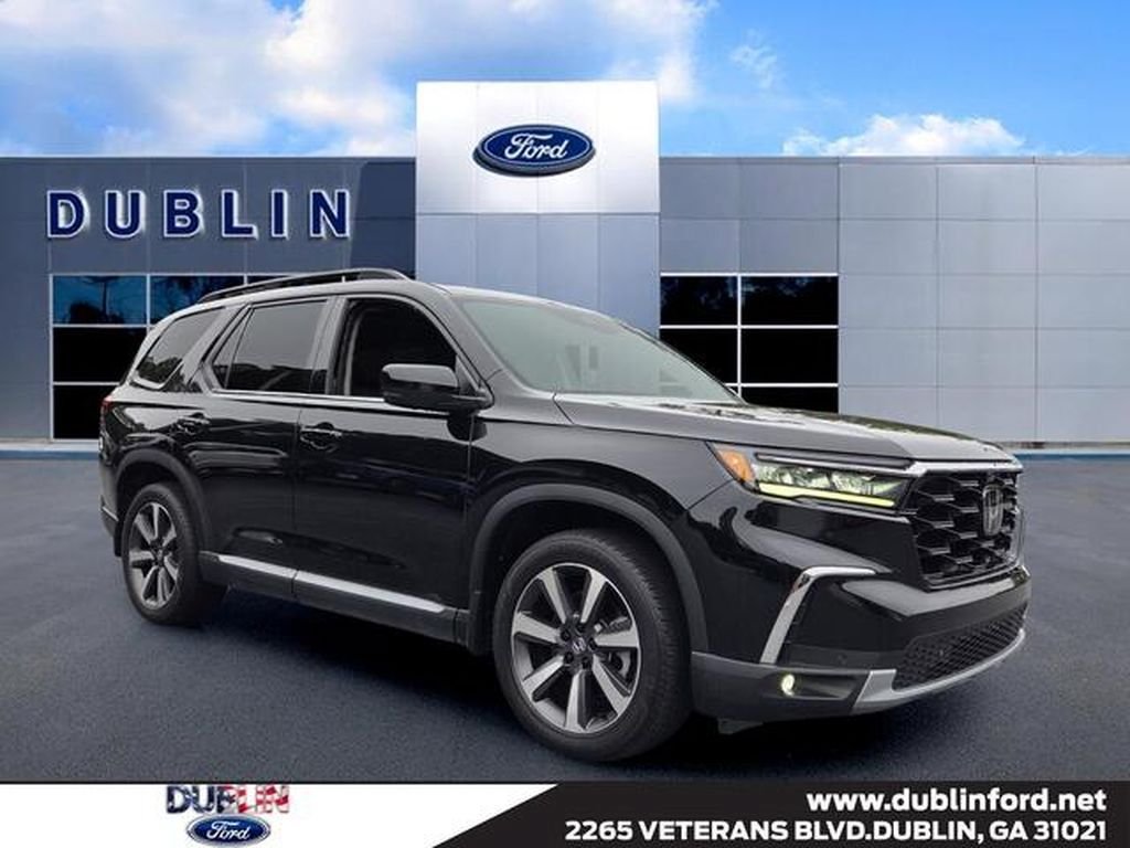 Used 2025 Honda Pilot Elite