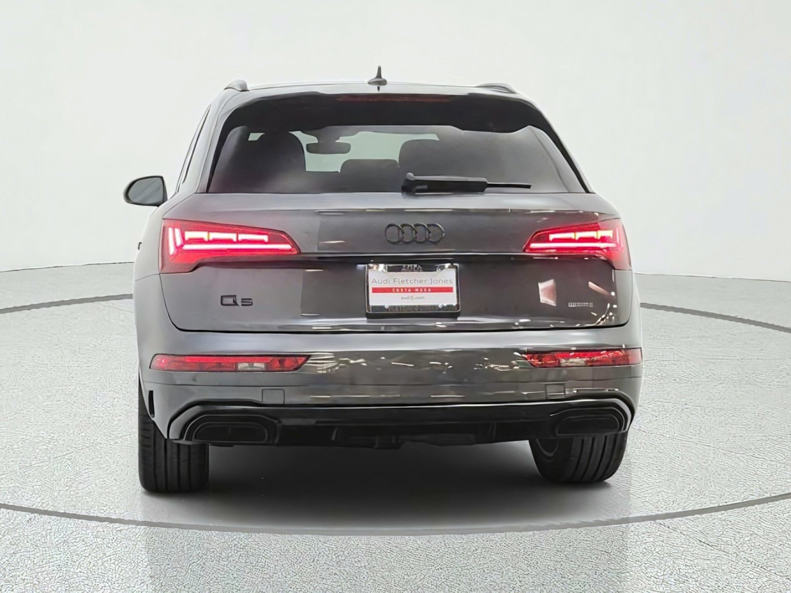 Used 2024 Audi Q5 e Prestige AWD/4WD image 6