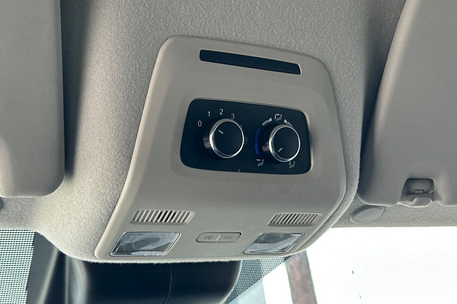 Used 2023 Ford Transit 350 XL image 26