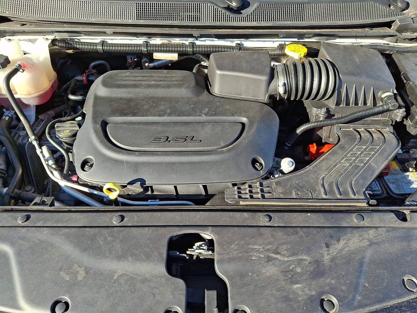 Used 2024 Chrysler Pacifica Touring-L image 27