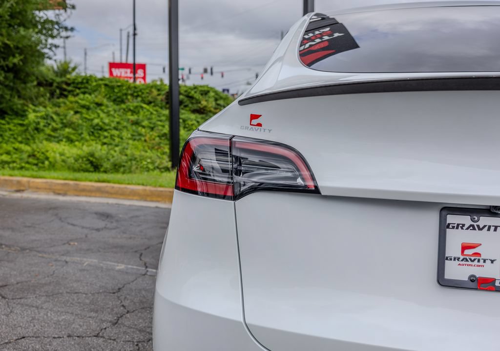 Used 2024 Tesla Model Y Performance AWD/4WD image 22