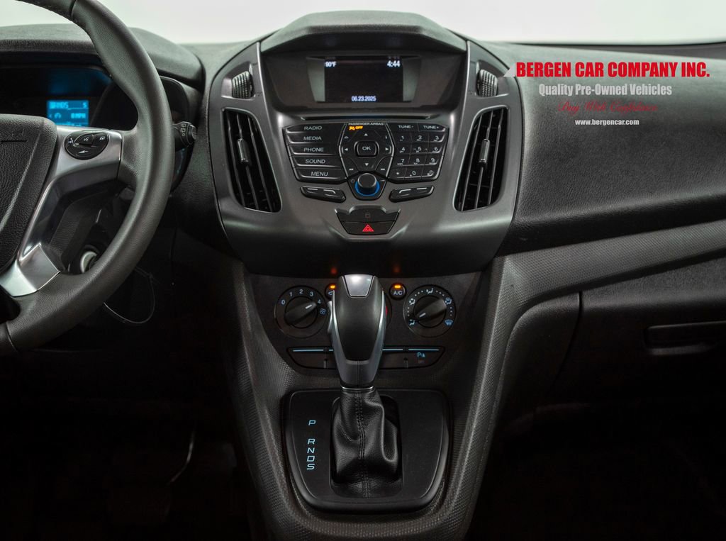 Used 2017 Ford Transit Connect XL image 23