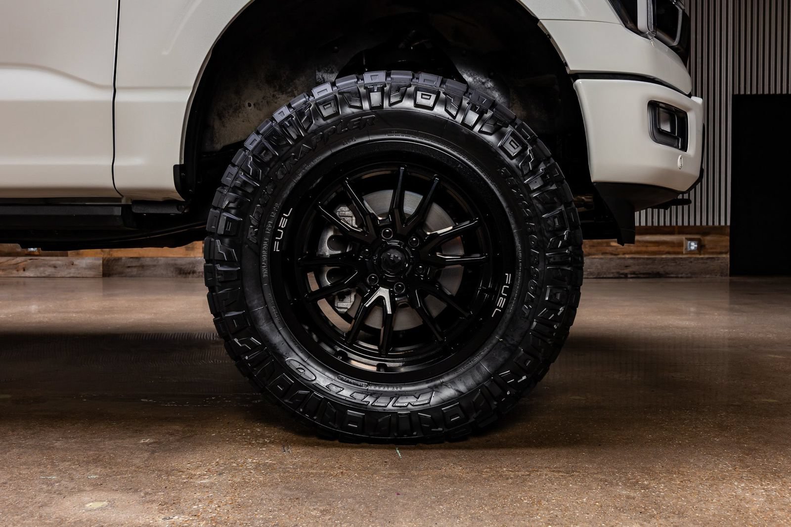 Used 2025 Ford F150 Platinum AWD/4WD image 12