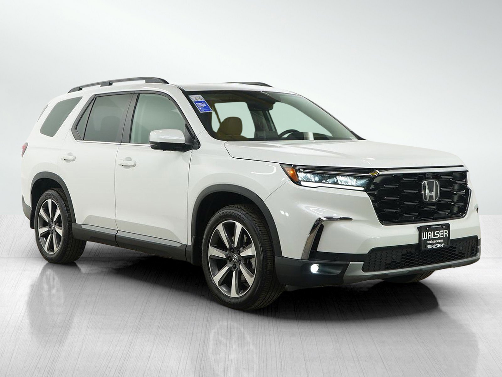 Used 2023 Honda Pilot Elite image 7