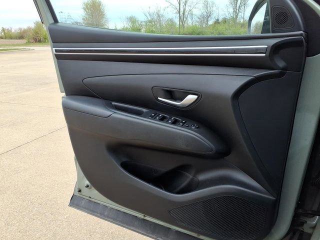 Used 2023 Hyundai Santa Cruz SEL Premium image 16