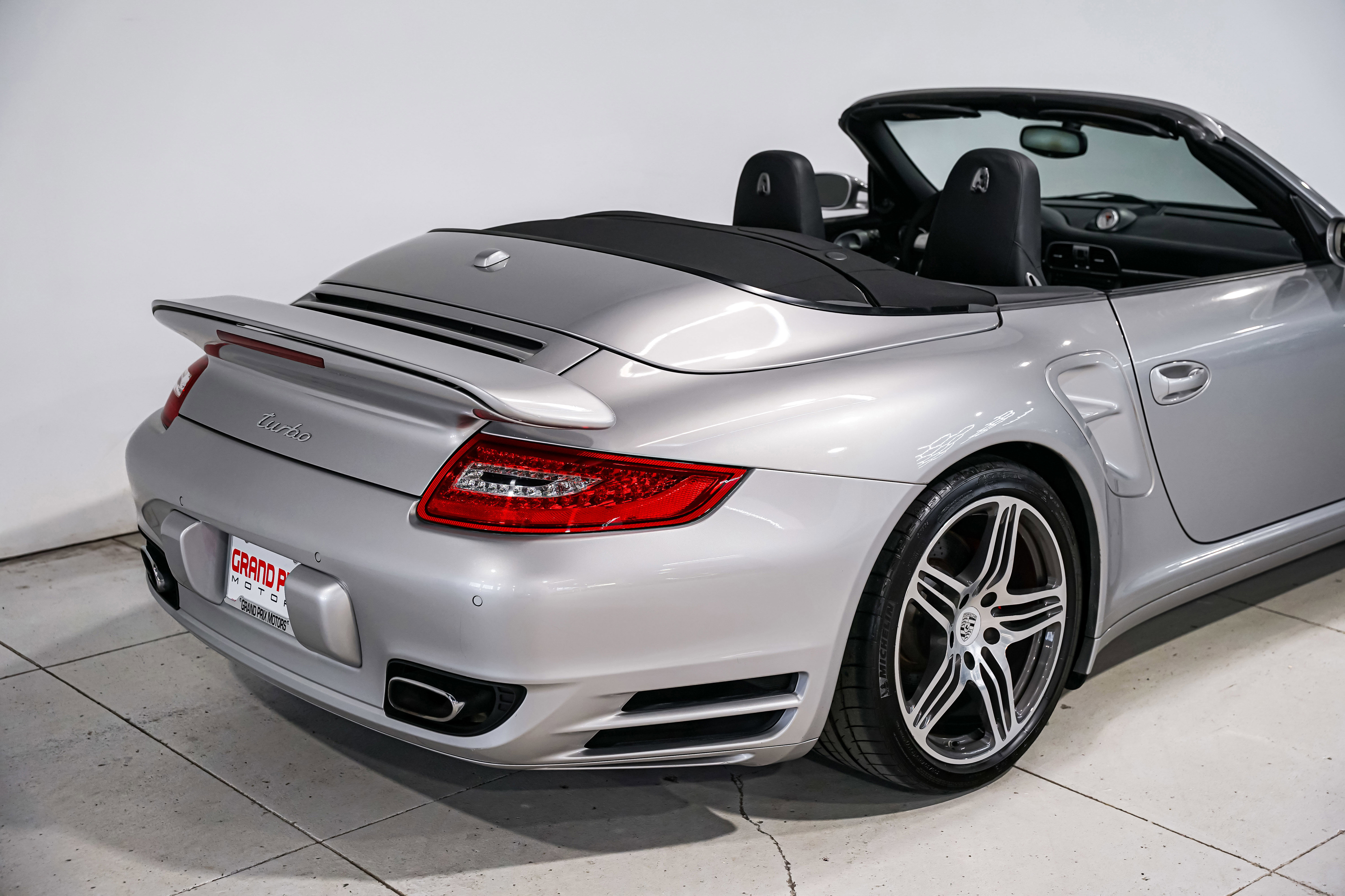 Used 2009 Porsche 911 Turbo image 37