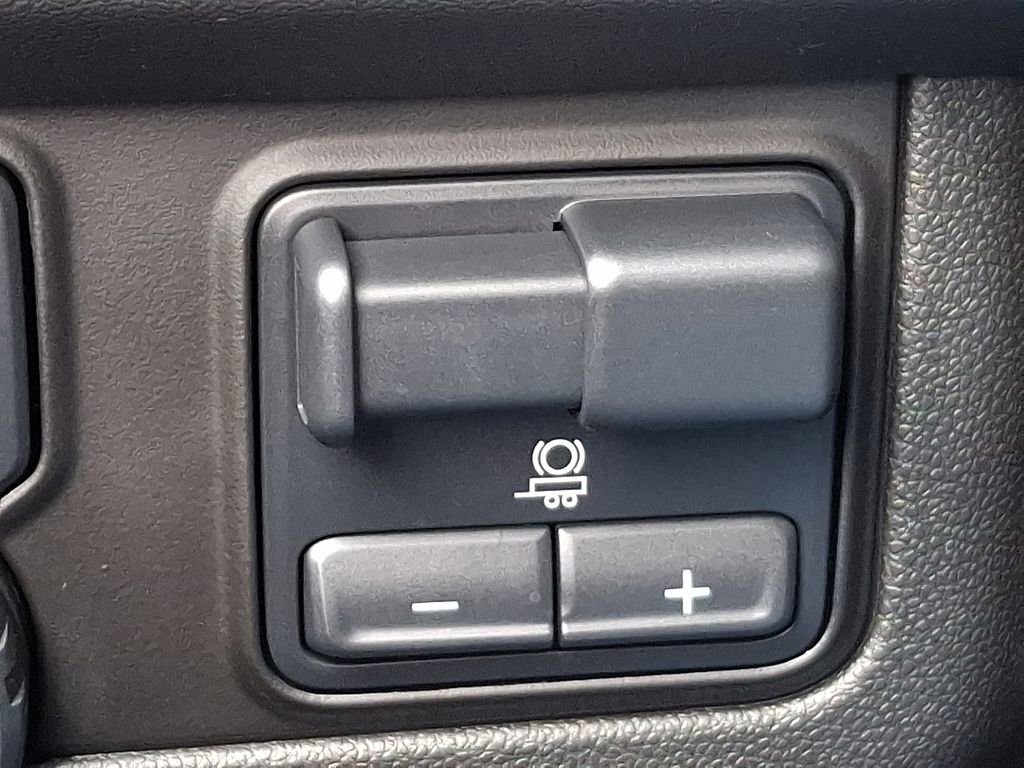 Used 2021 Chevrolet Tahoe LT w/ LT Signature Package image 24