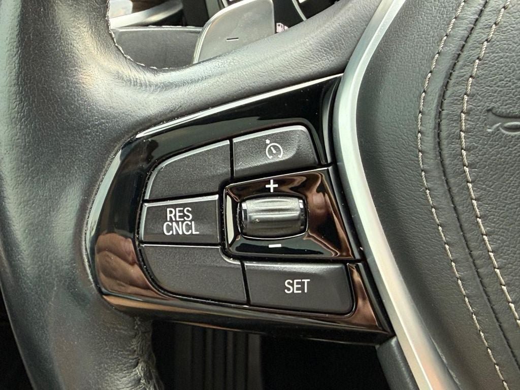Used 2018 BMW 530e xDrive AWD/4WD image 15