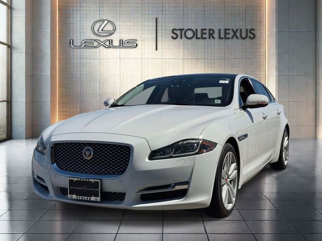 Used 2018 Jaguar XJ L Portfolio AWD/4WD image 3