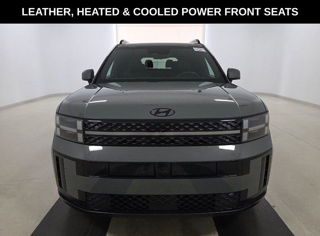 Used 2025 Hyundai Santa Fe Calligraphy image 3