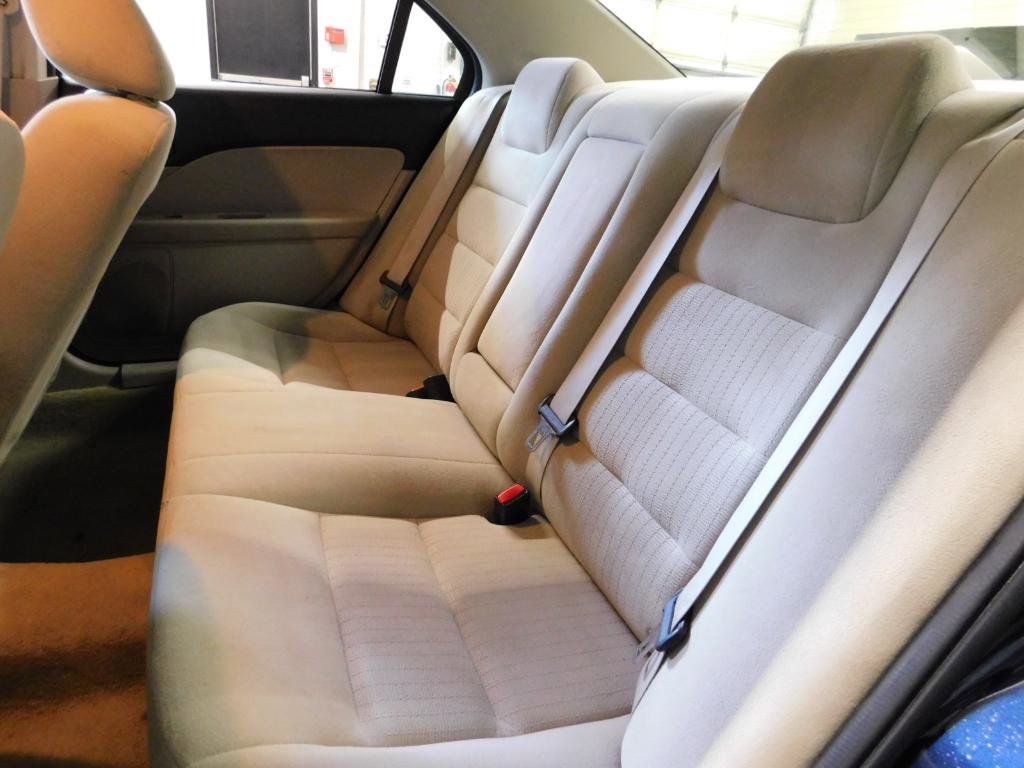 Used 2009 Ford Fusion S FWD image 8
