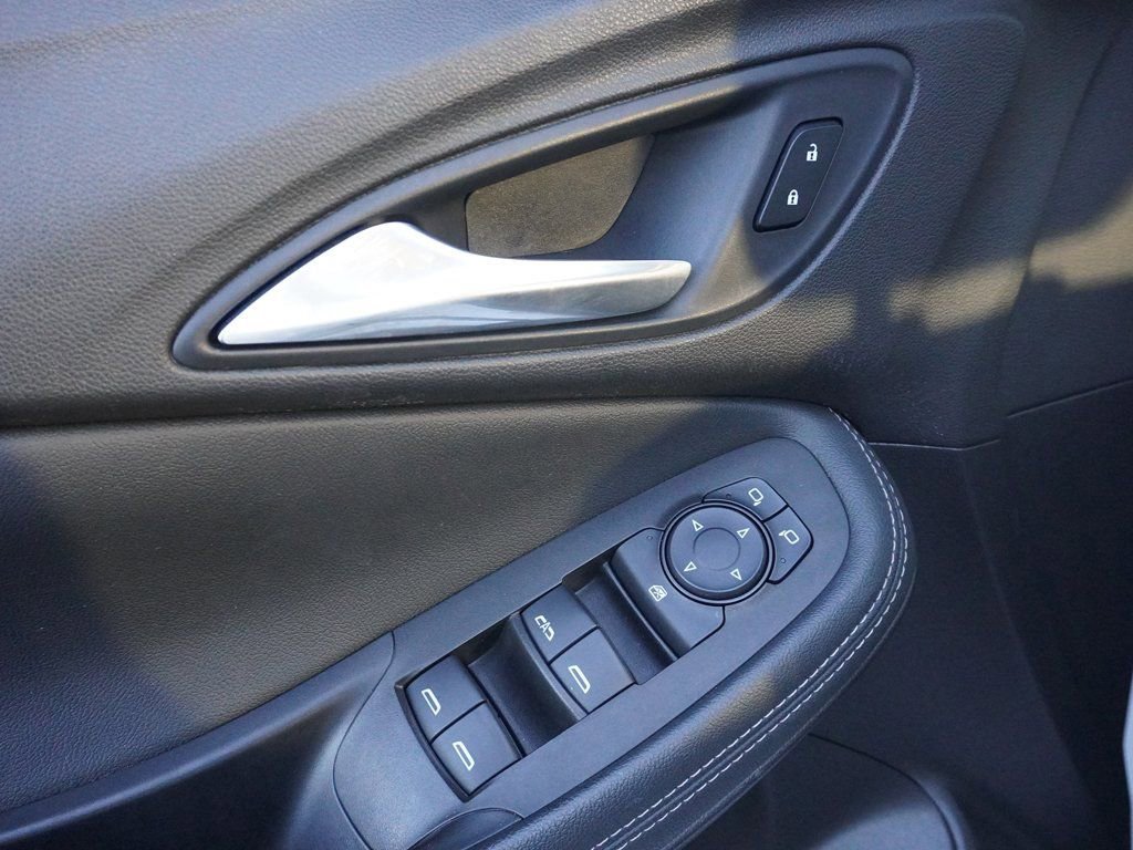 Used 2020 Buick Encore GX Preferred w/ Sport Touring Package image 29