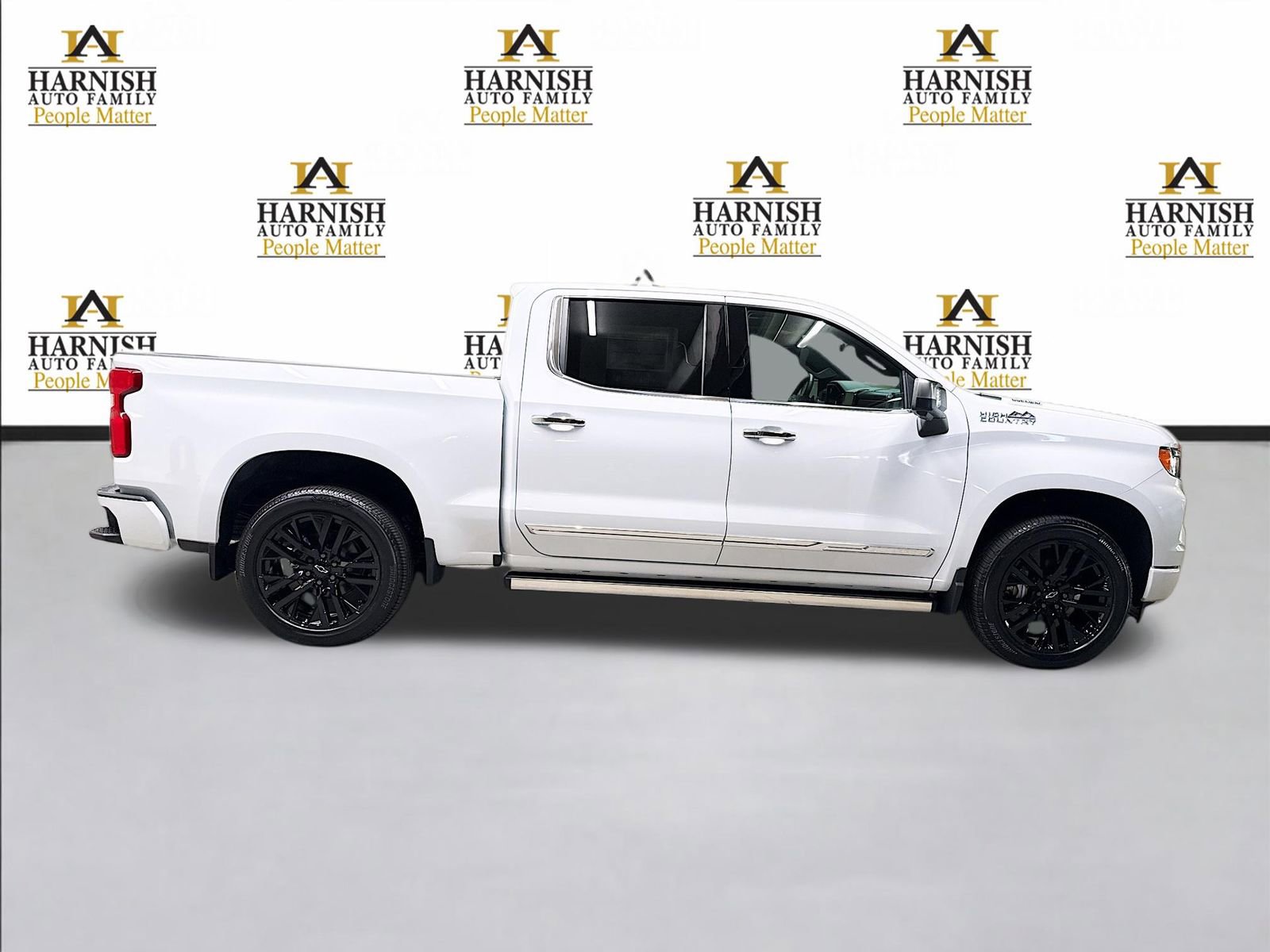 New 2026 Chevrolet Silverado 1500 High Country AWD/4WD image 4