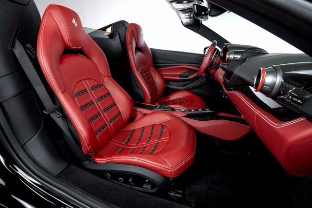 Used 2022 Ferrari F8 Tributo image 50