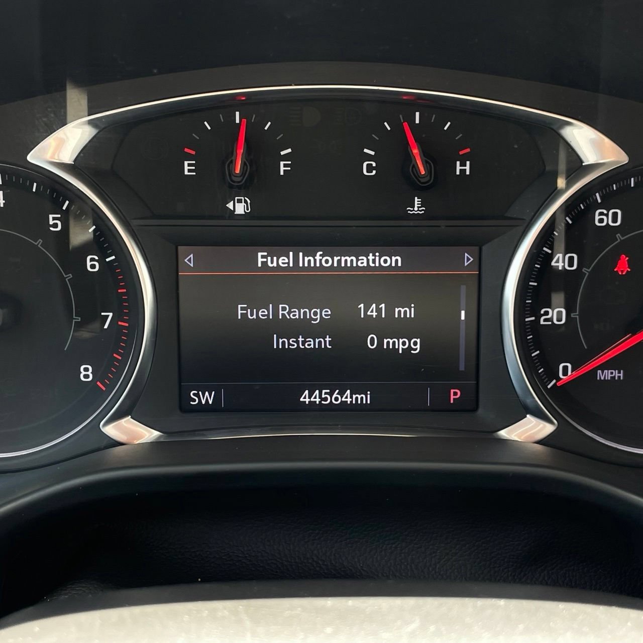 Used 2023 GMC Acadia SLT FWD image 15