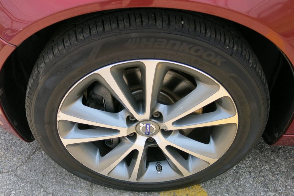 Used 2011 Volvo C70 T5 image 32