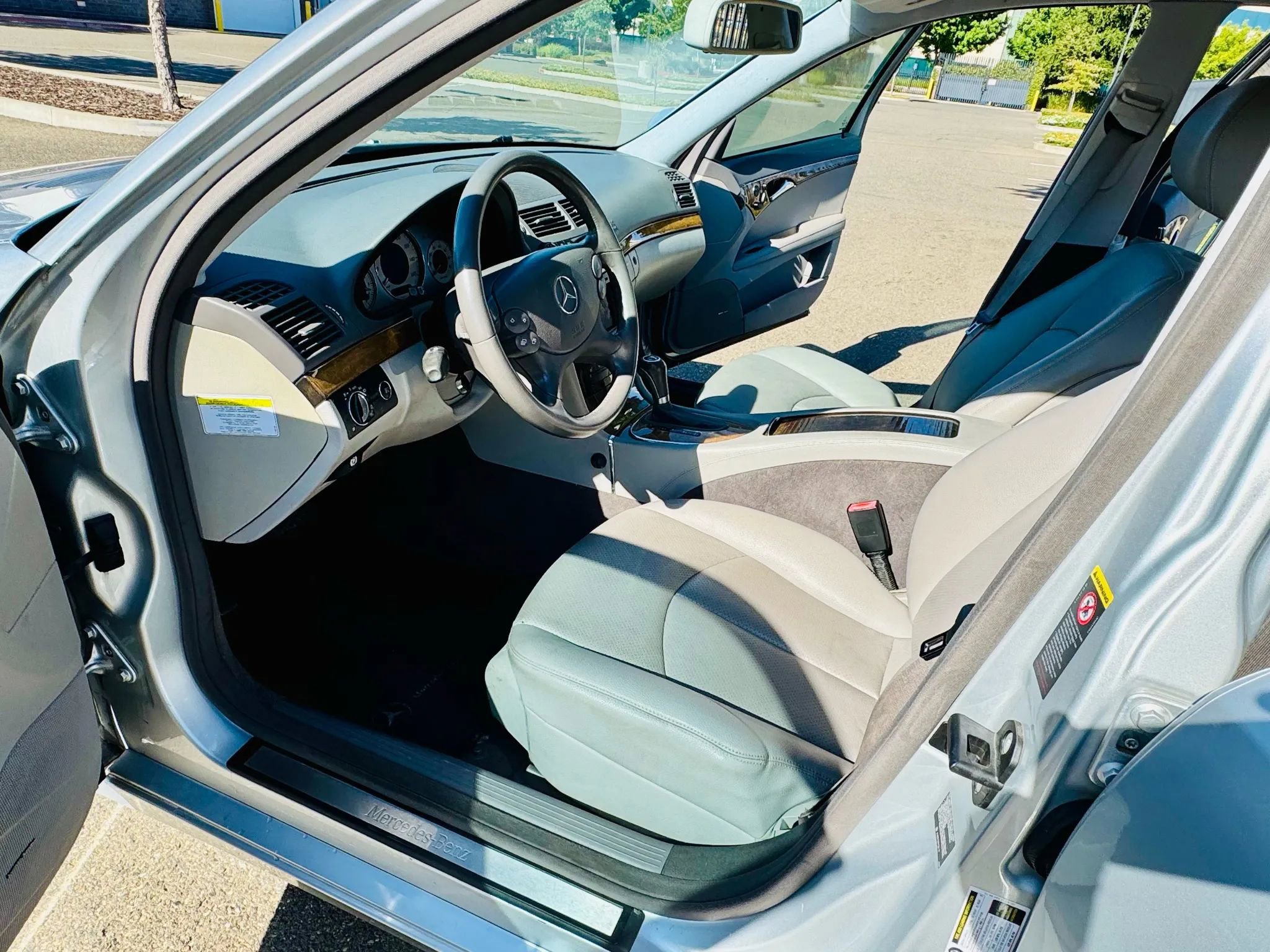 Used 2007 Mercedes-Benz E 350 Sedan image 16