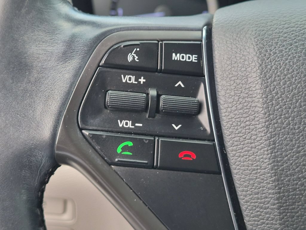 Used 2015 Hyundai Sonata Limited w/ Option Group 06 FWD image 17