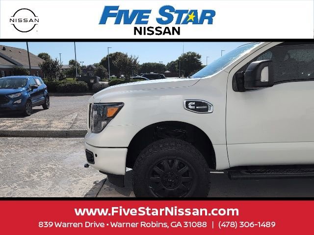 Used 2019 Nissan Titan SV w/ SV Convenience Package AWD/4WD image 16