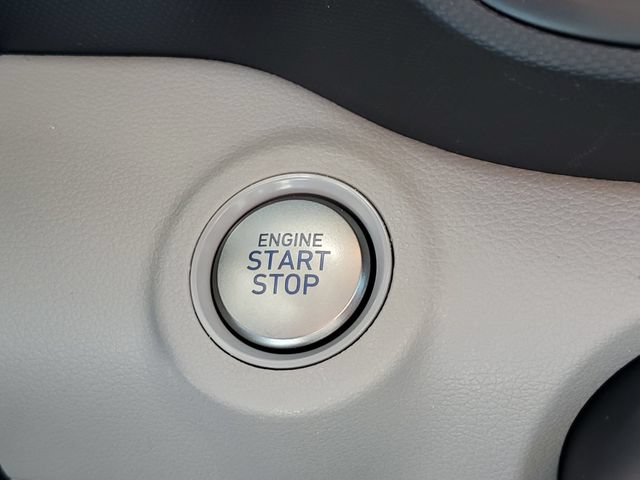 Used 2024 Hyundai Venue SEL FWD image 28