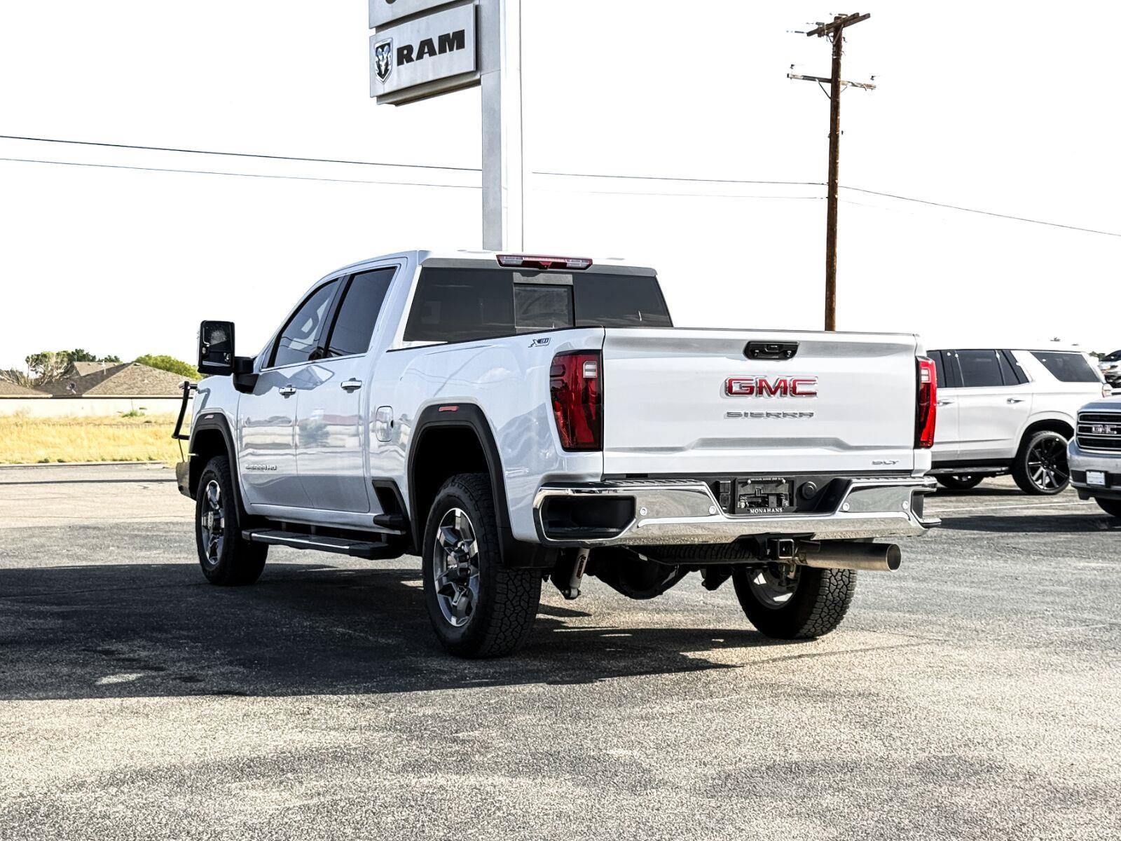Used 2026 GMC Sierra 2500 SLT w/ Texas SLT Premium Package AWD/4WD image 12