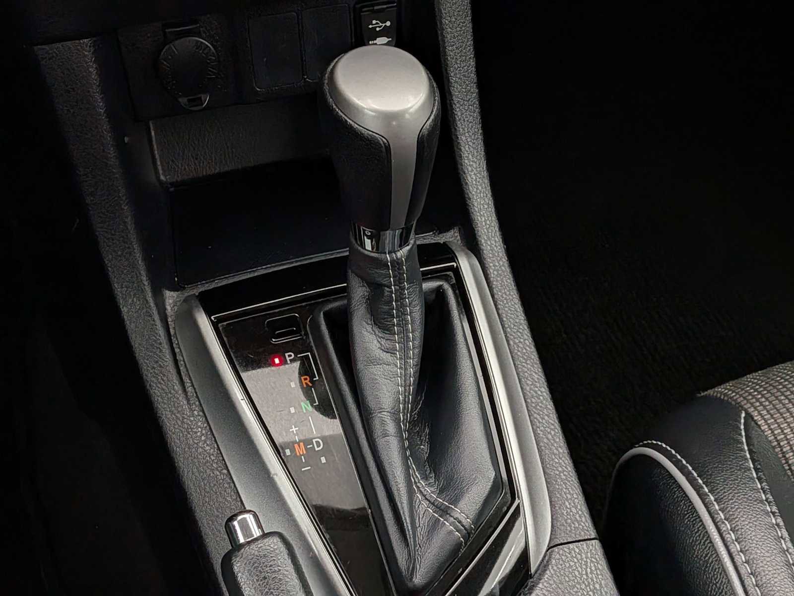 Used 2016 Toyota Corolla S image 31