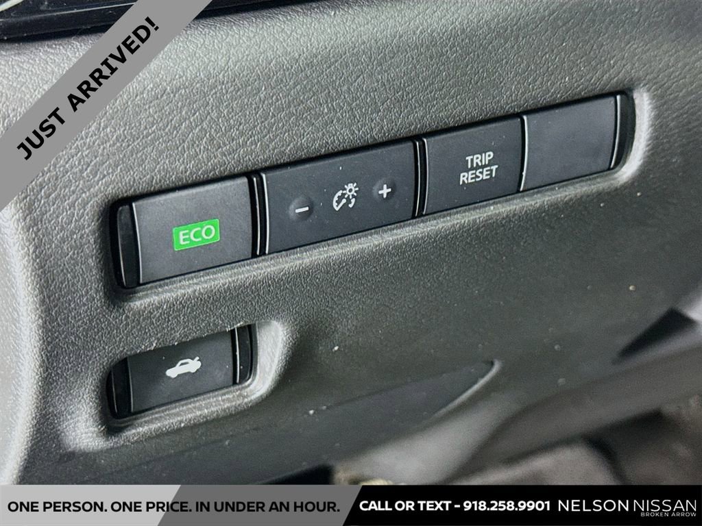 Certified 2021 Nissan Sentra SR image 10