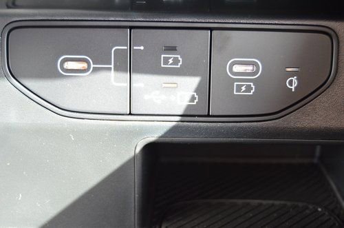 New 2026 Kia Sorento S w/ S Panoramic Sunroof Package image 29