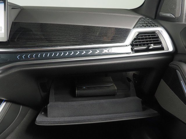 Used 2026 BMW X5 sDrive40i image 54