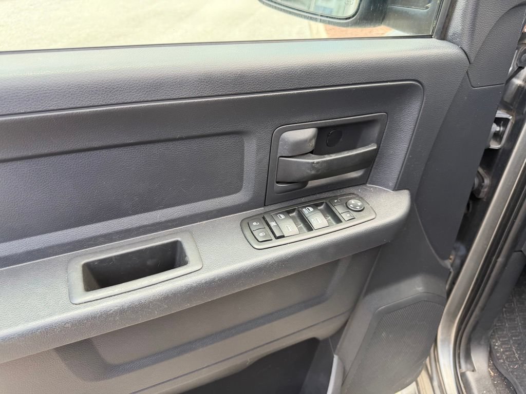 Used 2012 RAM 1500 Express RWD image 21