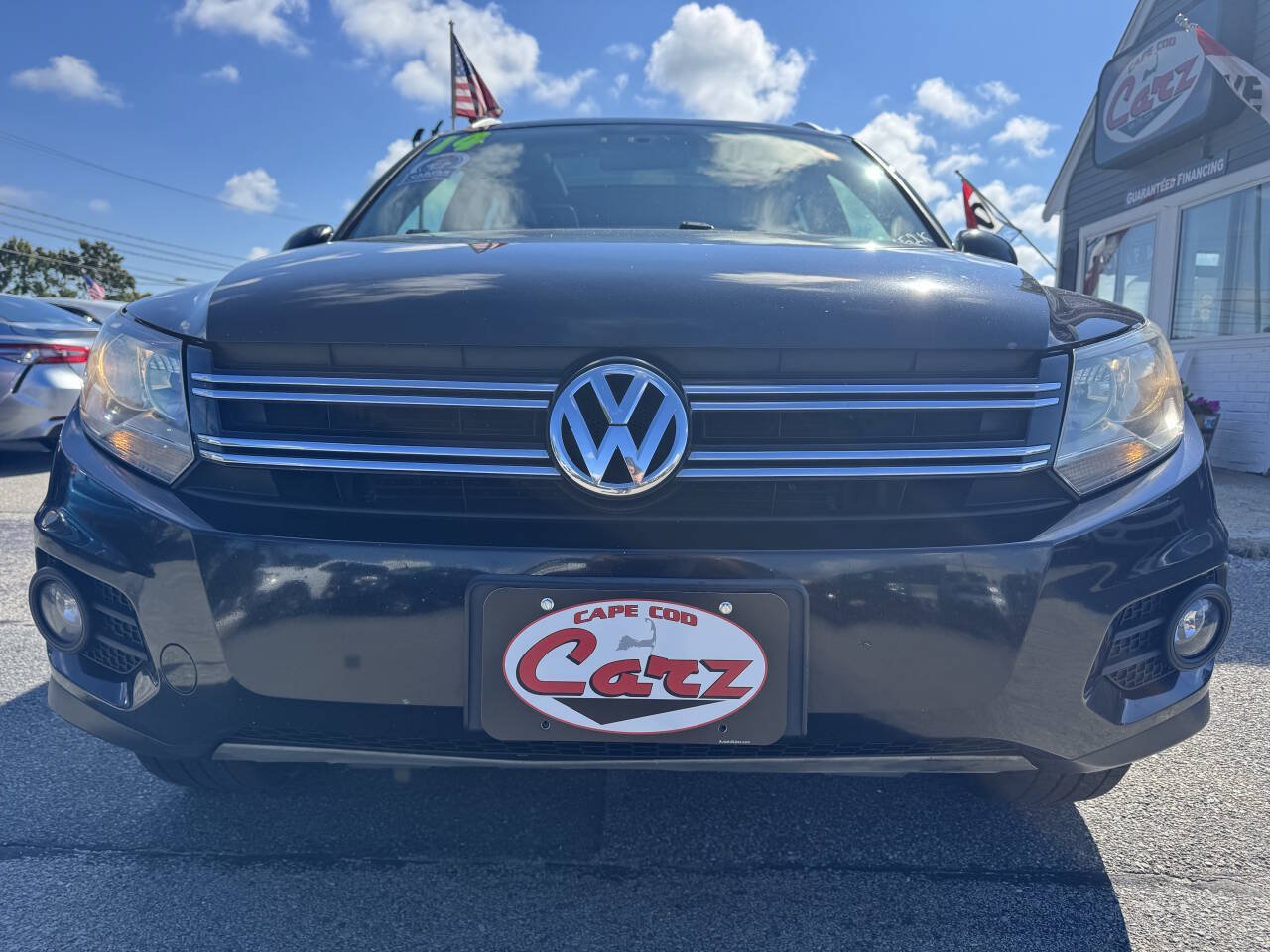 Used 2014 Volkswagen Tiguan SEL AWD/4WD image 2