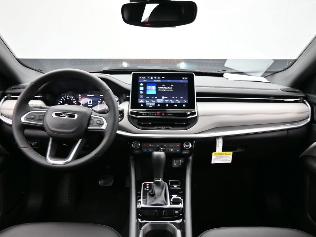 New 2026 Jeep Compass Limited image 15