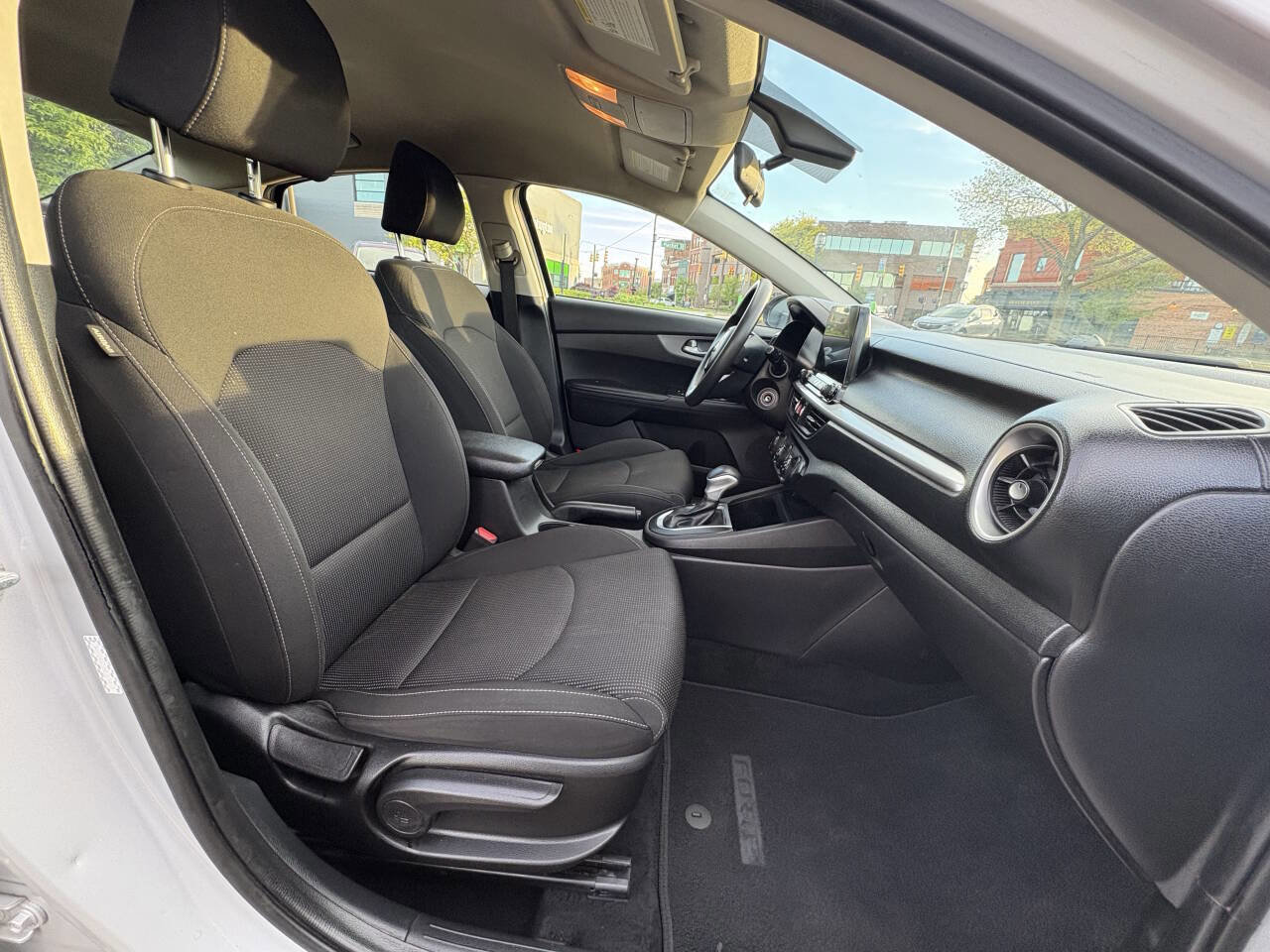 Used 2021 Kia Forte LXS image 28