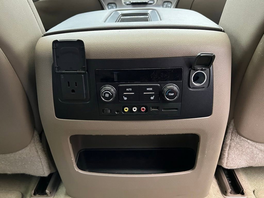Used 2015 Chevrolet Tahoe LTZ AWD/4WD image 13