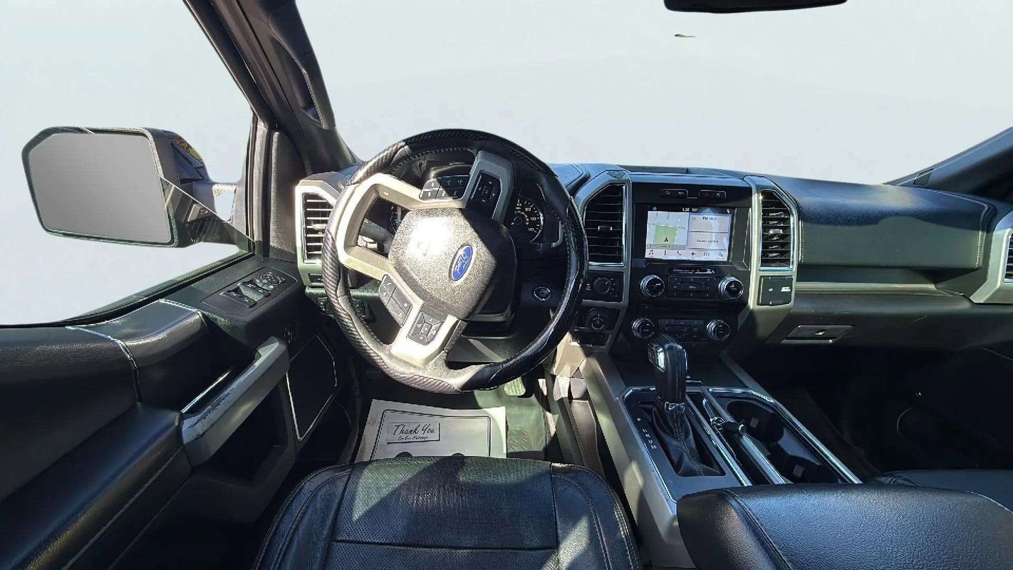 Used 2017 Ford F150 Lariat w/ Equipment Group 502A Luxury image 10