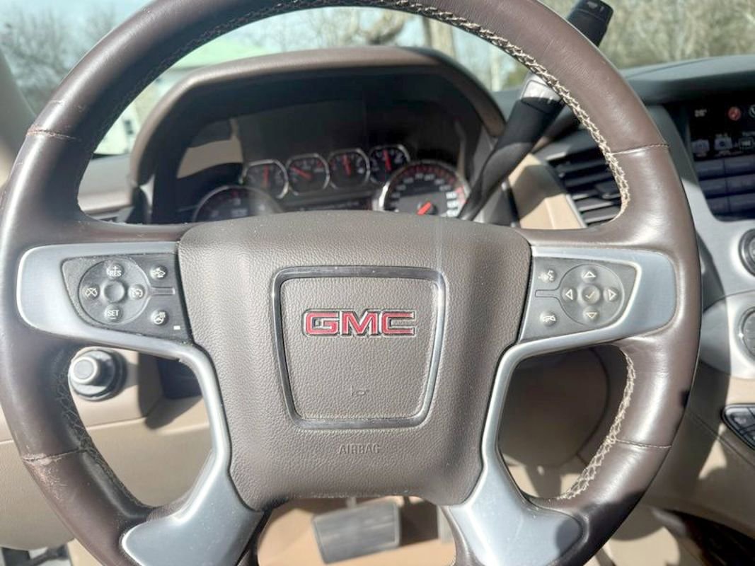 Used 2016 GMC Yukon SLT AWD/4WD image 20