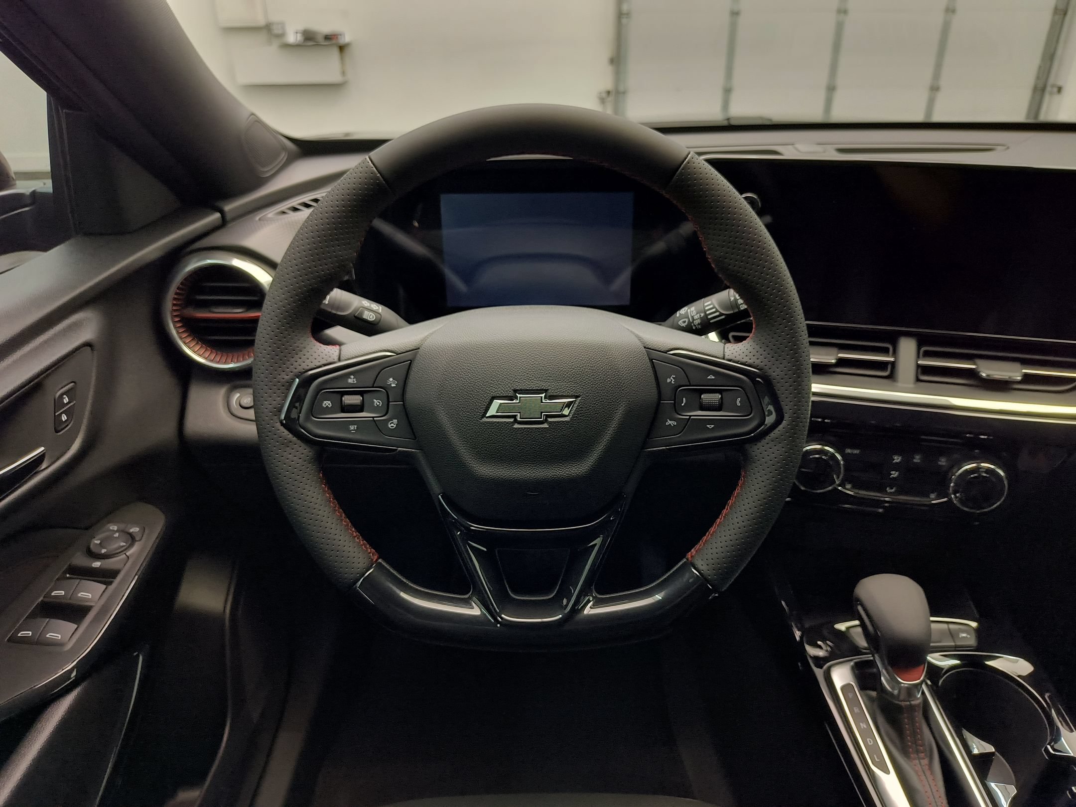 New 2026 Chevrolet Trax RS w/ Driver Confidence Package FWD image 26