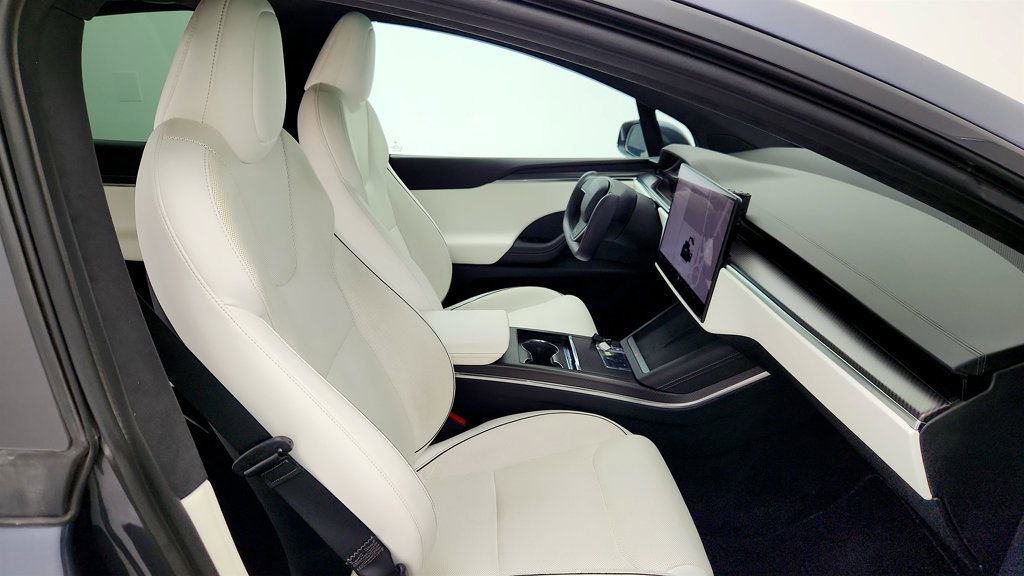 Used 2022 Tesla Model X Plaid AWD/4WD image 31