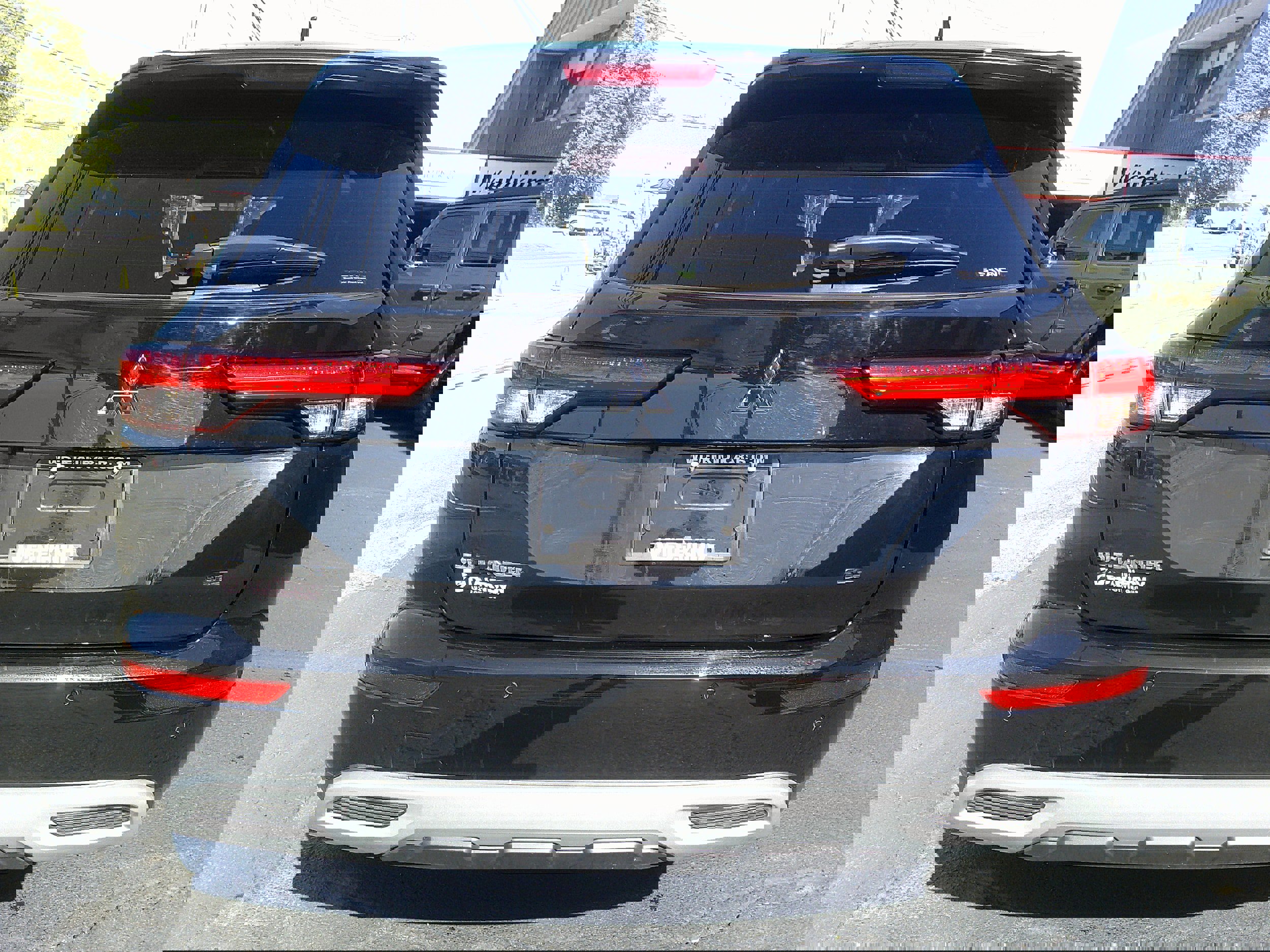 Used 2024 Mitsubishi Outlander SE image 5