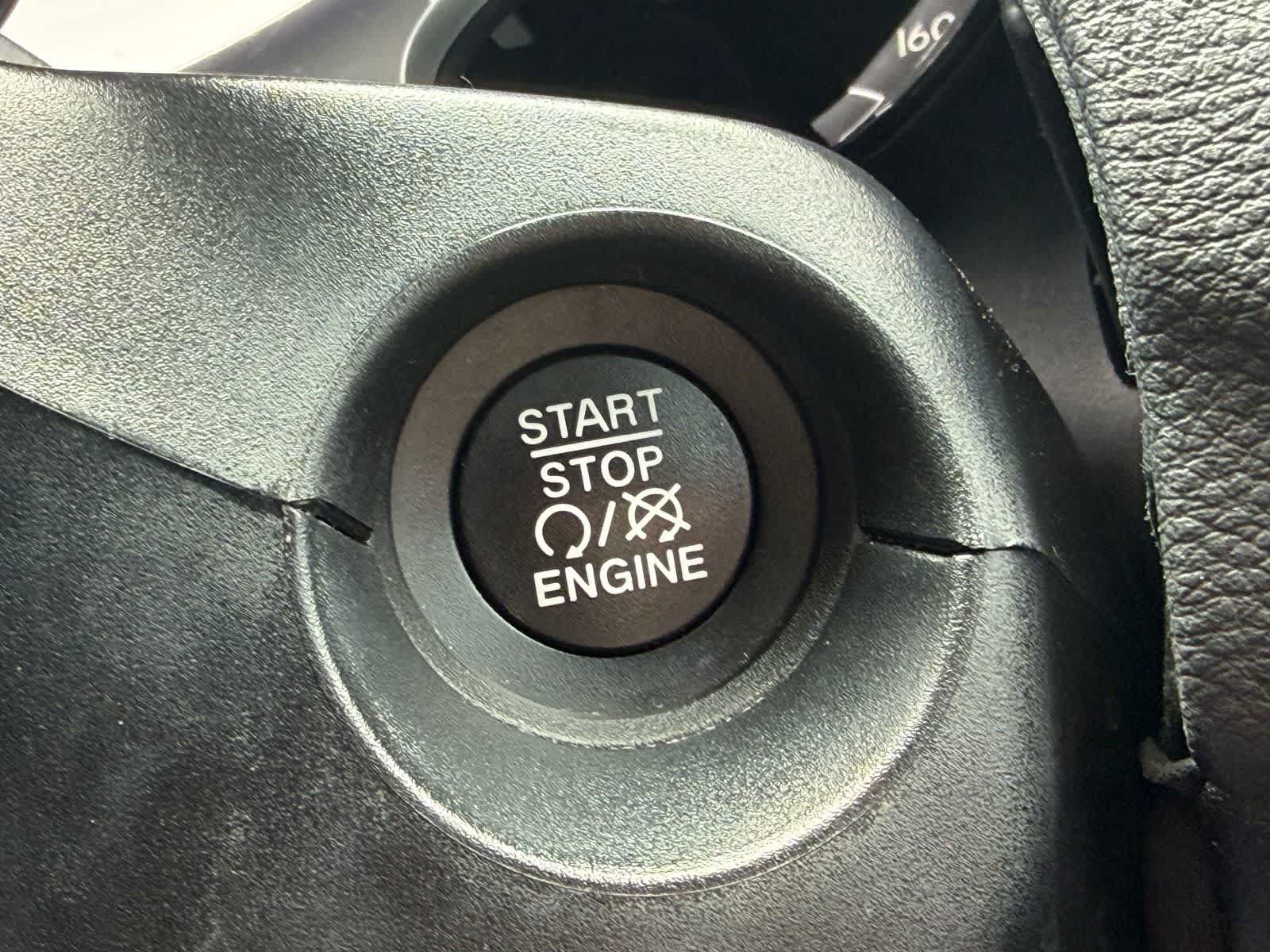 Used 2021 Jeep Compass Latitude w/ Sun and Sound Group FWD image 30