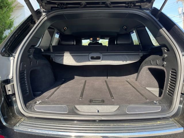 Used 2015 Jeep Grand Cherokee Limited w/ Trailer Tow Group IV AWD/4WD image 28