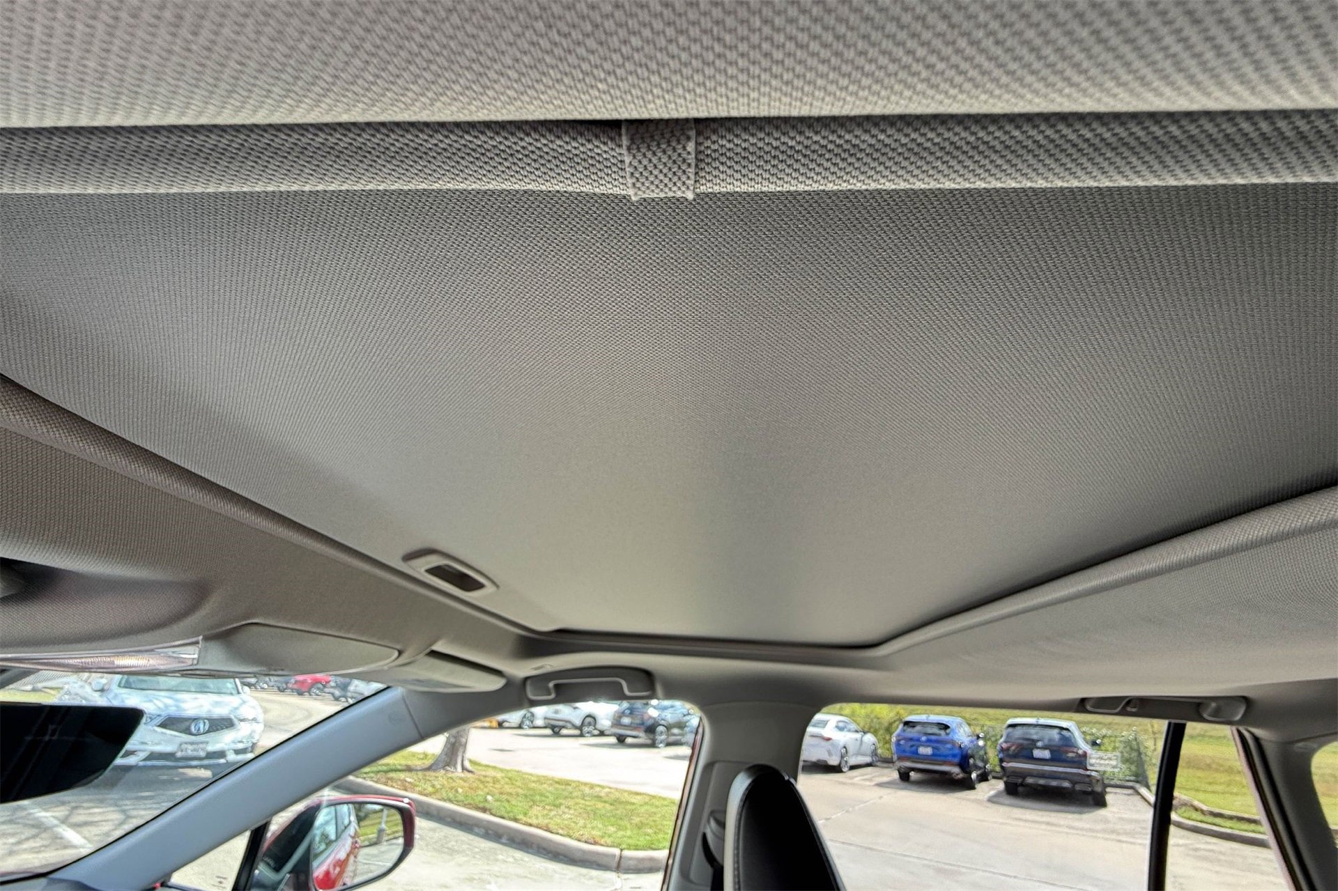 Used 2025 Toyota RAV4 XLE Premium image 28