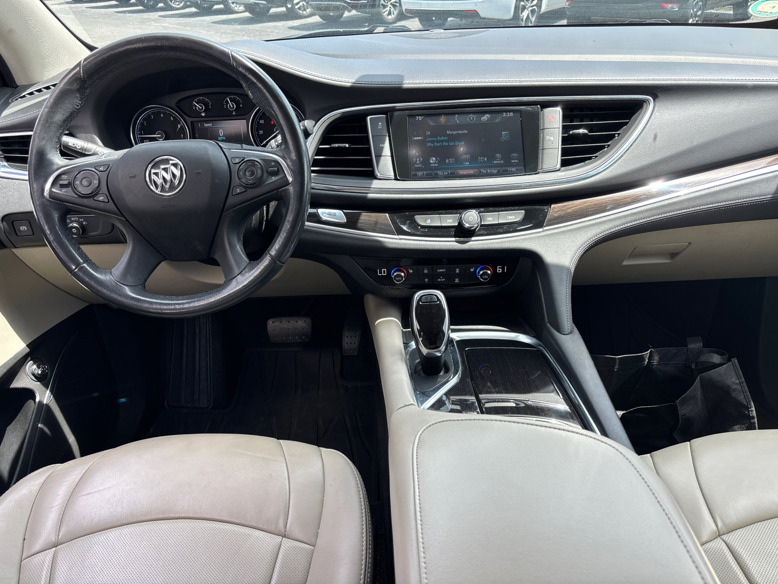 Used 2019 Buick Enclave Essence AWD/4WD image 26