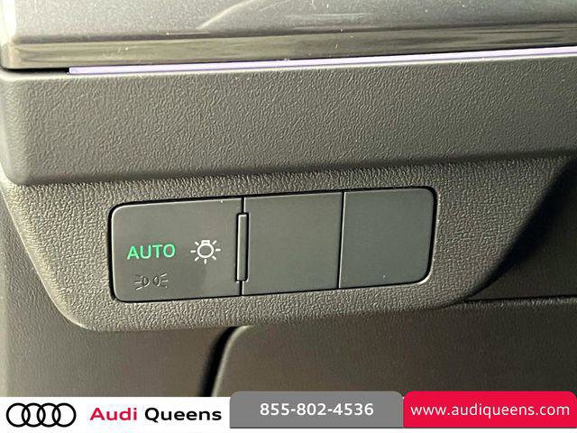 Certified 2022 Audi Q4 e-tron Premium Plus w/ Premium Plus AWD/4WD image 21