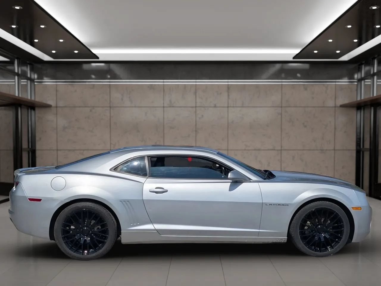 Used 2012 Chevrolet Camaro LT RWD image 4